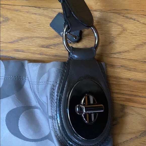 EUC RARE authentic Coach grey classic “c” purse - Picture 3 of 10